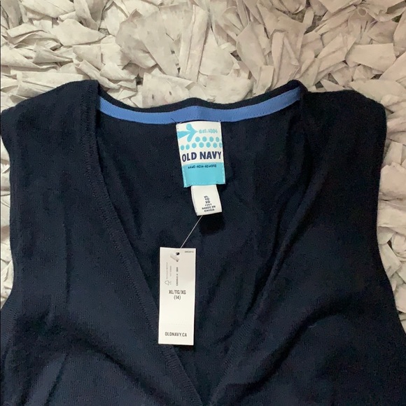 Girls Short Sleeve Button Down Cardigan! 🌿 - Picture 2 of 3